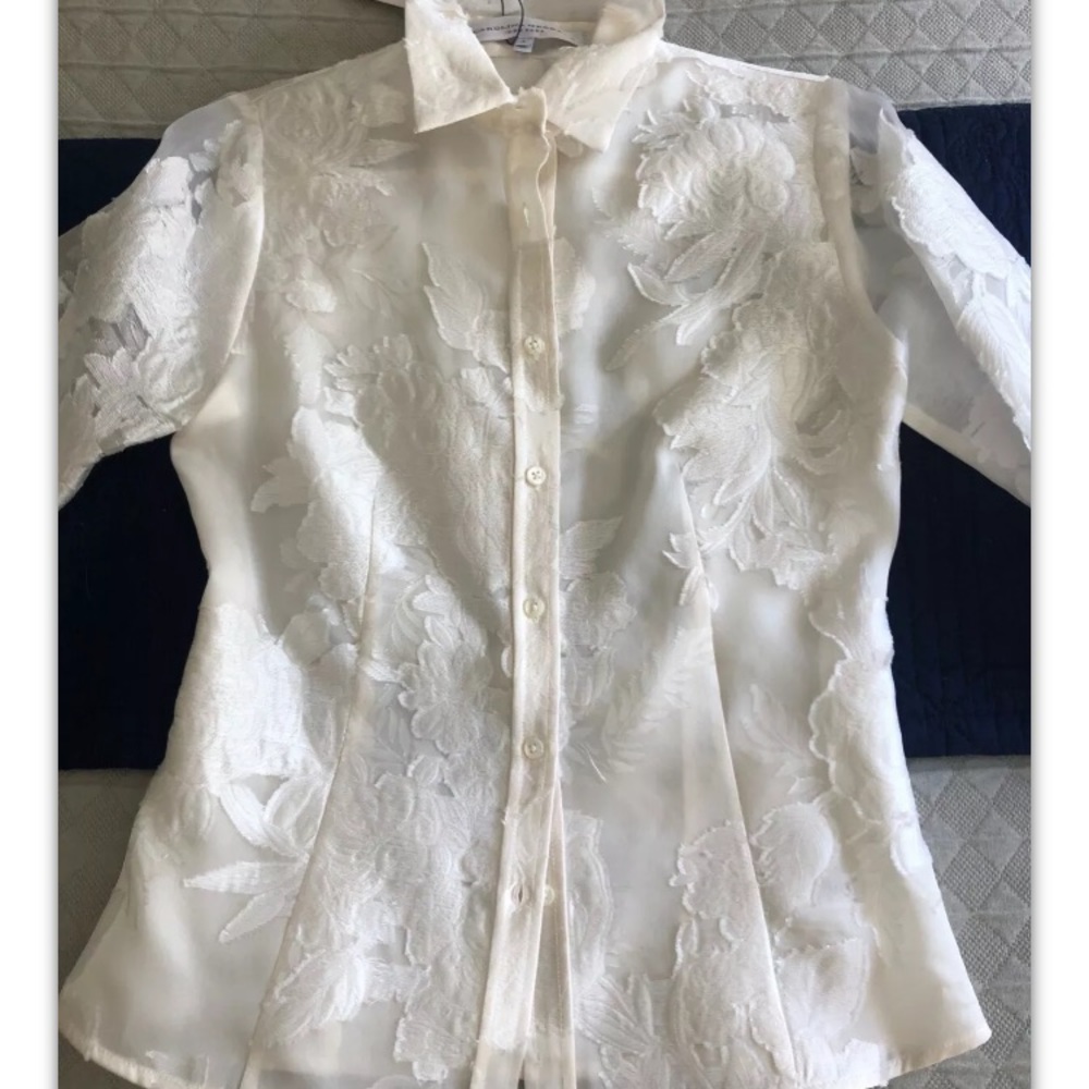 Carolina Herrera ivory blouse NWT- size 4